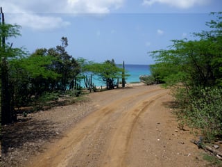 Strada sterrata per il lago Flamingo di Bonaire