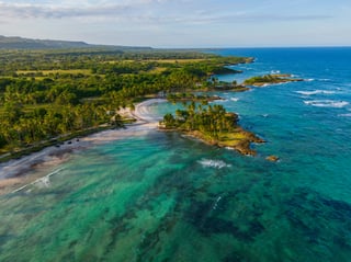 Vista dall'alto sulla costa della Repubblica Dominicana