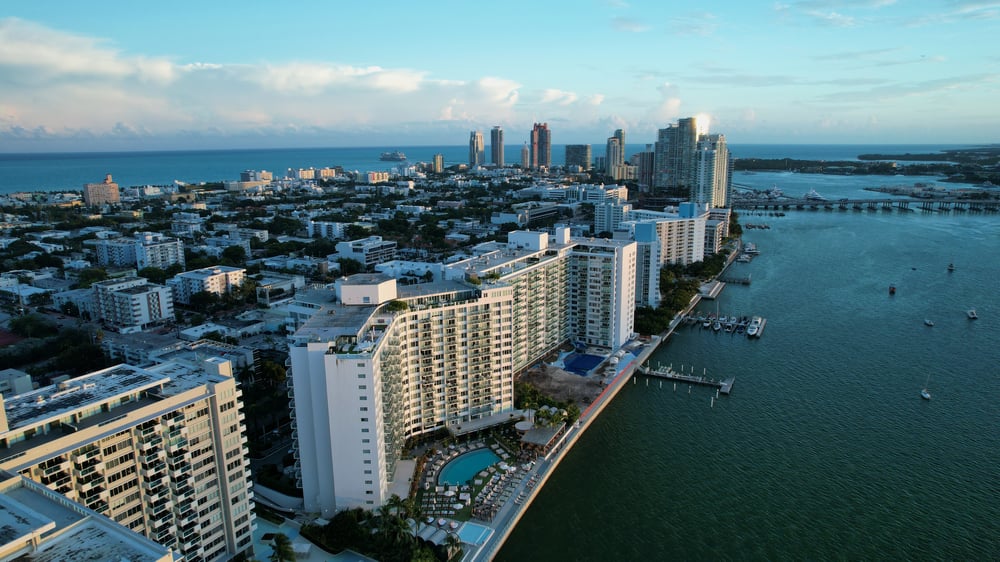 Vista del porto e degli edifici di Miami negli USA